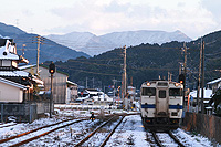 雪の山