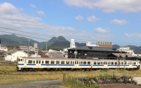 真昼の駅