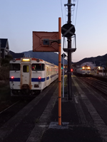 夕暮れの駅