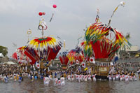 川渡り神幸祭